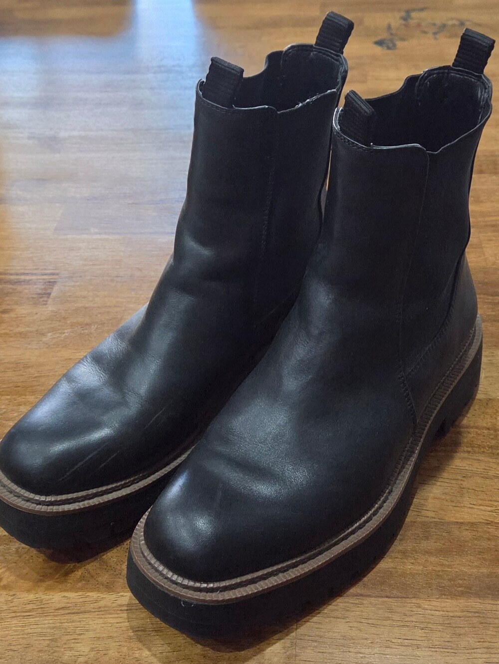 Sam Edelman Laguna Waterproof Lug Sole Chelsea Boot Black Womens 9